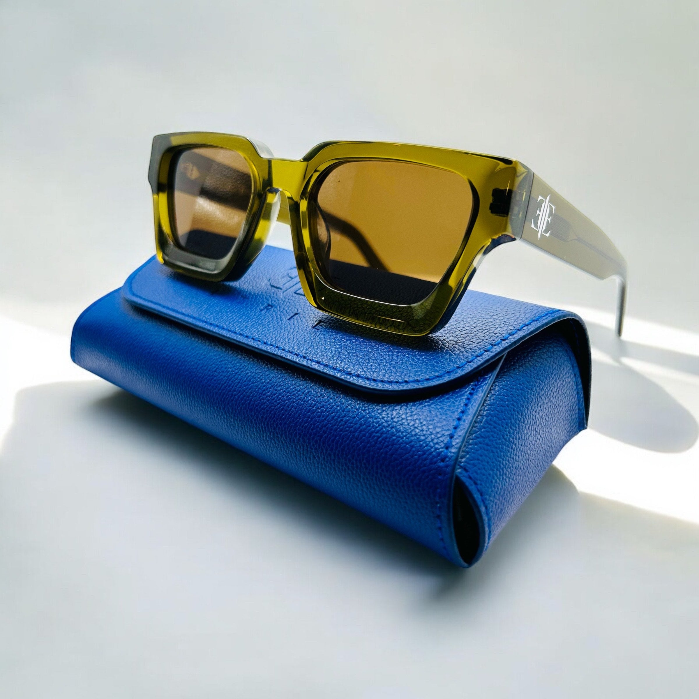 ETRIE Olive G Sunglasses – Bold Elegance in Olive Green color