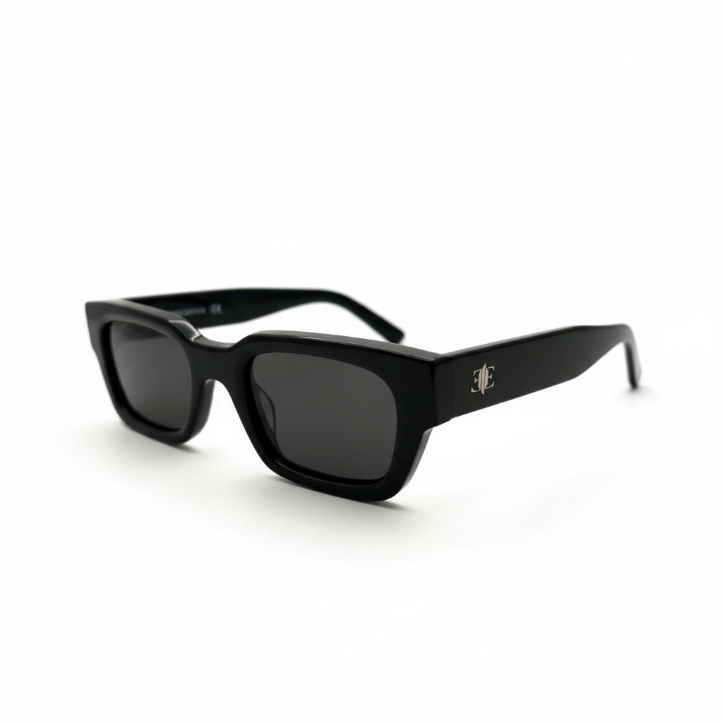Classic Black Rectangular Sunglasses – Bold Retro Style with UV Protection